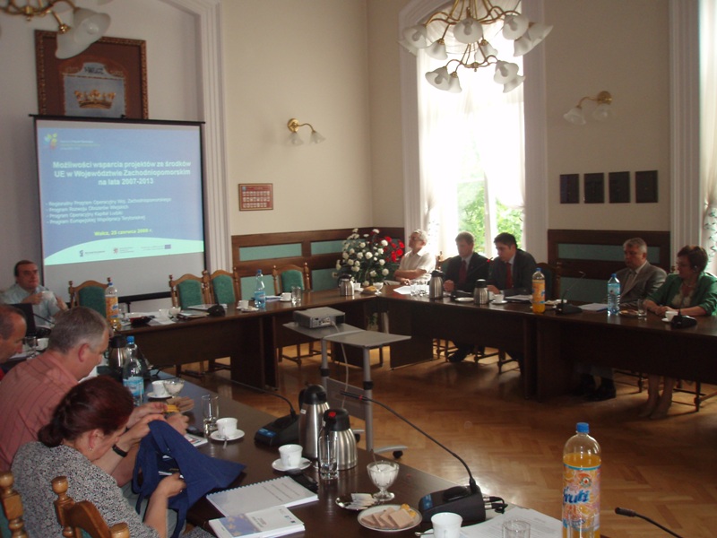 XVI sesja Rady Powiatu w Wałczu 25.06.2008 r.