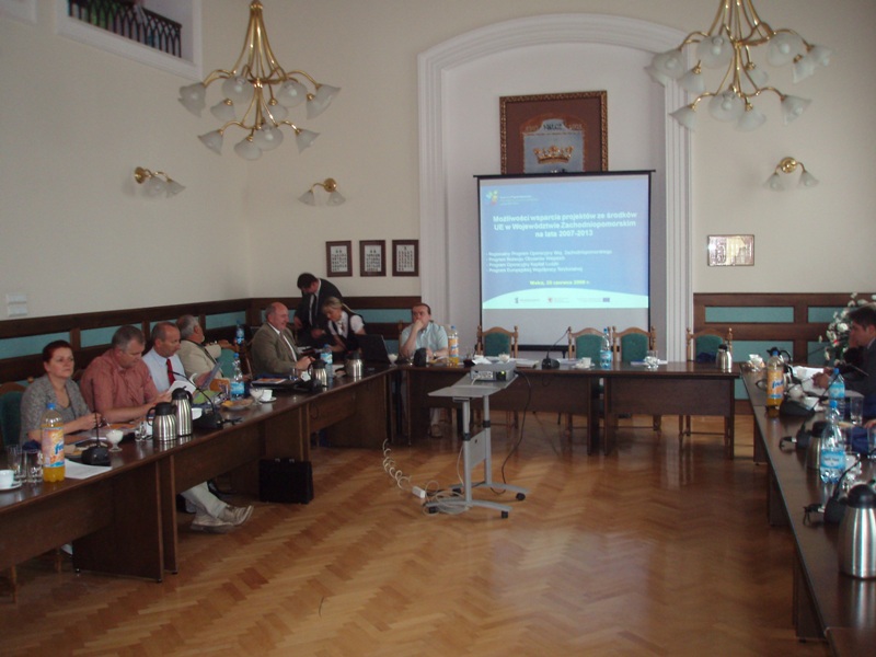 XVI sesja Rady Powiatu w Wałczu 25.06.2008r.